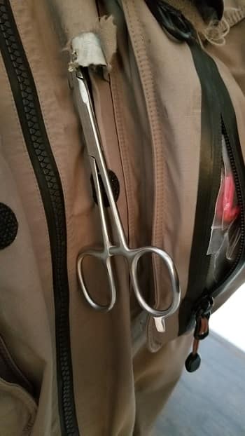 Forceps for fly fishing