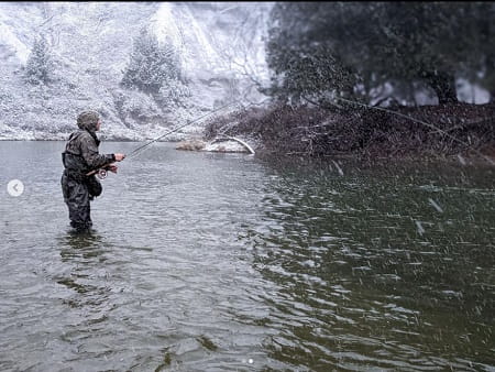 This is Jordan from A Perfect Drift Guide Company fly fishing in the winter.